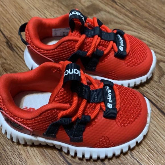 New Balance size 5 - Picture 6 of 6